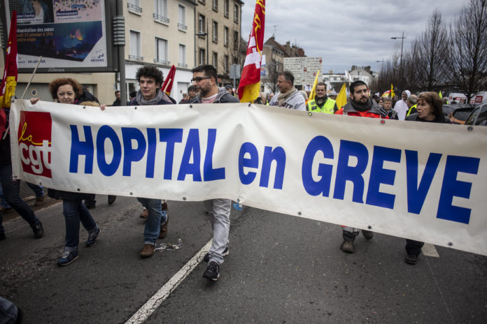 Manifestation hôpital©Jean Luc LUYSSEN/REA