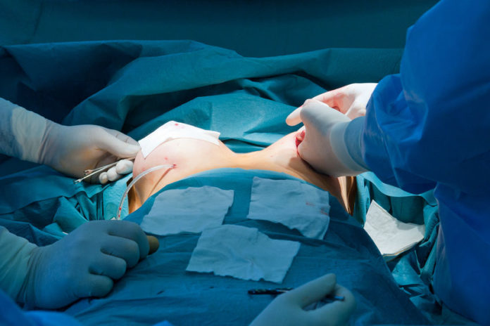 Scandale des prothèses mammaires PIP 123 RF©