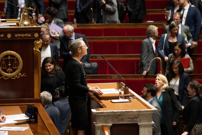 Enclenchement du 49.3 lors de l examen du projet de loi de finances 2023 a l'Assemblee Nationale pour le PLFSS ©Eric TSCHAEN/REA