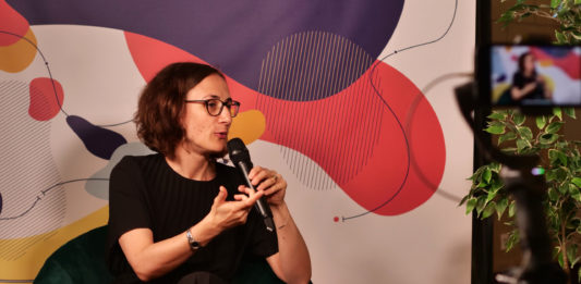 Claire Thoury rappelle qu’il y a 1,5 million d’associations en France, soit 20 millions de bénévoles. ©DR