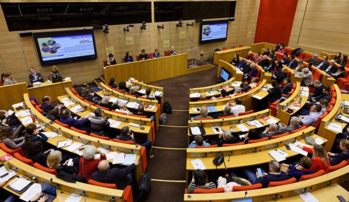 Organisé par plusieurs mutuelles, le colloque « Amiante et pesticides, drames d’hier et d’aujourd’hui, quelles solutions pour demain ? » a eu lieu au Sénat le 5 février 2024. © Patrice Raveneau Andeva