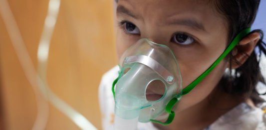Chaque année, 11 000 enfants de moins de trois ans sont hospitalisés en urgence à cause de leur asthme. © 123 RF