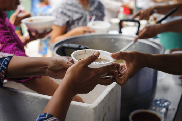 Diabète, dénutrition, obésité, santé mentale… Une étude de la Fédération française des banques alimentaires met en évidence la plus grande vulnérabilité aux maladies des personnes accueillies. © 123 RF