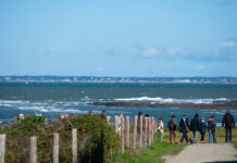 MCRN : la prévention à l’honneur La mutuelle organise régulièrement des balades santé, à l'instar de celle dont le thème était « Marche et alimentation » proposée par la Mutuelle MCRN en partenariat avec la Mutualité Française des Pays de Loire, à Préfailles (44), Pointe St Gildas, en octobre 2023. © Mutuelle MCRN