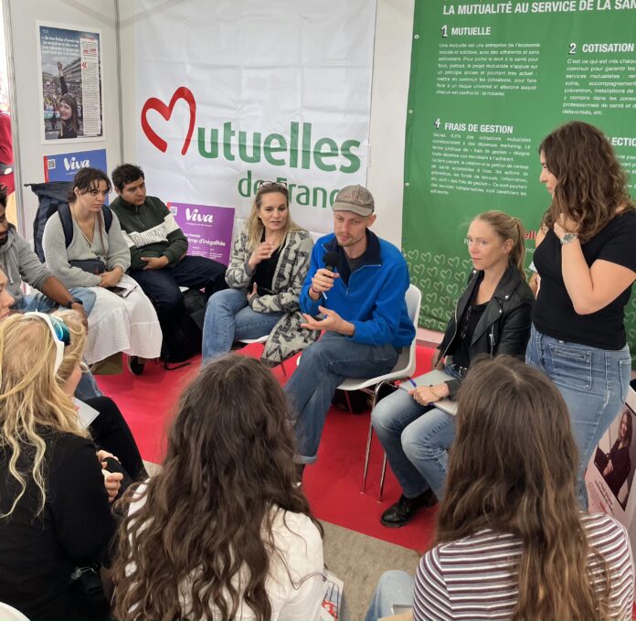 Membre du collectif Planète Boum Boum, Rémi est venu en parler à la fête de l'Humanité, à l'occasion d'un atelier d'éducation populaire aux médias organisé par Viva. © DR