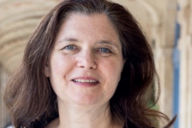 Vanessa Nurock est professeure de philosophie à l’université Côte-d’Azur et responsable de la chaire Unesco sur l’éthique du vivant et de l’artificiel (EVA). © Unesco Eva